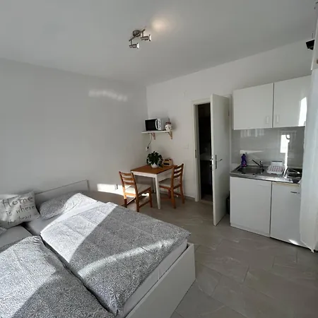 Garden New 2025 Apartman *